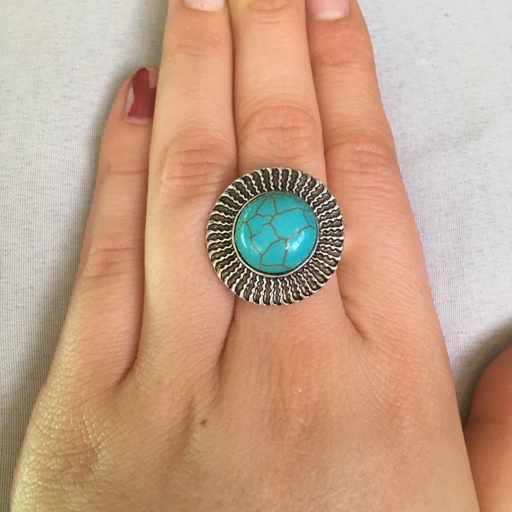 Turquoise Ring - Picture 4 of 7